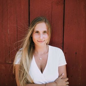 Meet your Posher, Karlee